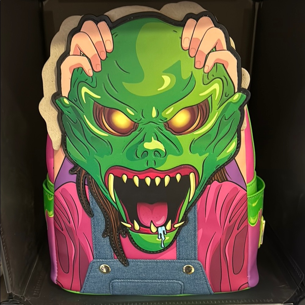 LE 1k Goosebumps glow in the dark Loungefly